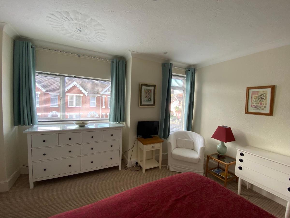 3 Double Bed House 10 Mins From Sandbanks Poole Exterior photo